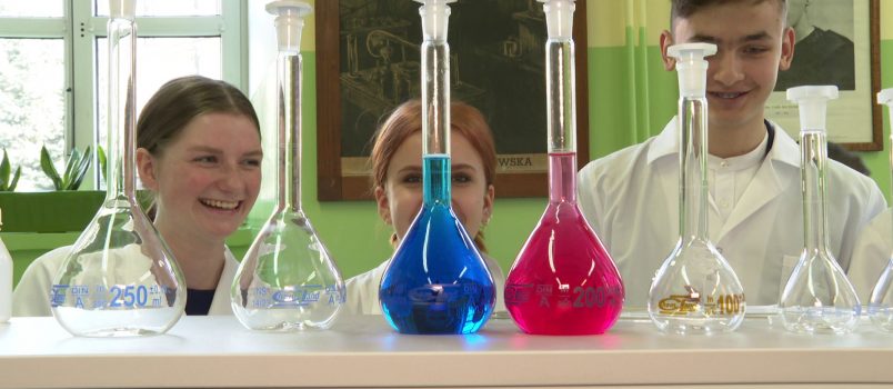 Nowa pracownia chemiczna w jarosławskim „Katoliku”