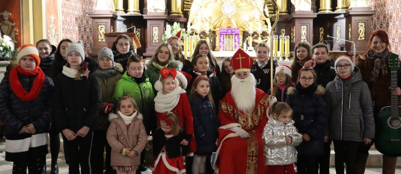 Wizyta św. Mikołaja w Kolegiacie – FOTORELACJA