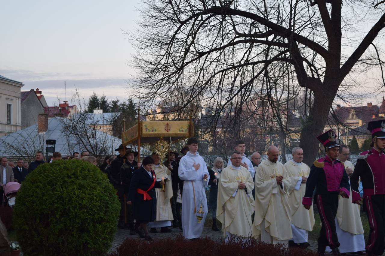 Niedziela Zmartwychwstania – Rezurekcja (fotorelacja)